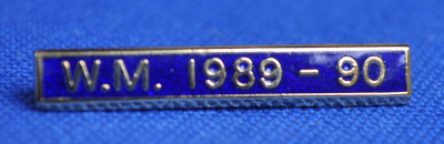 Breast Jewel Middle Date Bar 'WM 1989-90 - Gilt on Blue Enamel